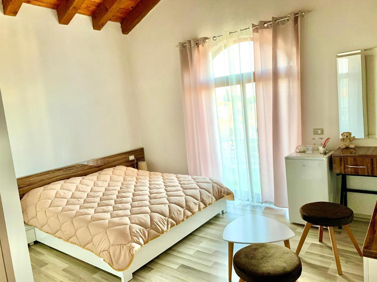 Casadolcecasa Hotell Shkodër Exteriör bild
