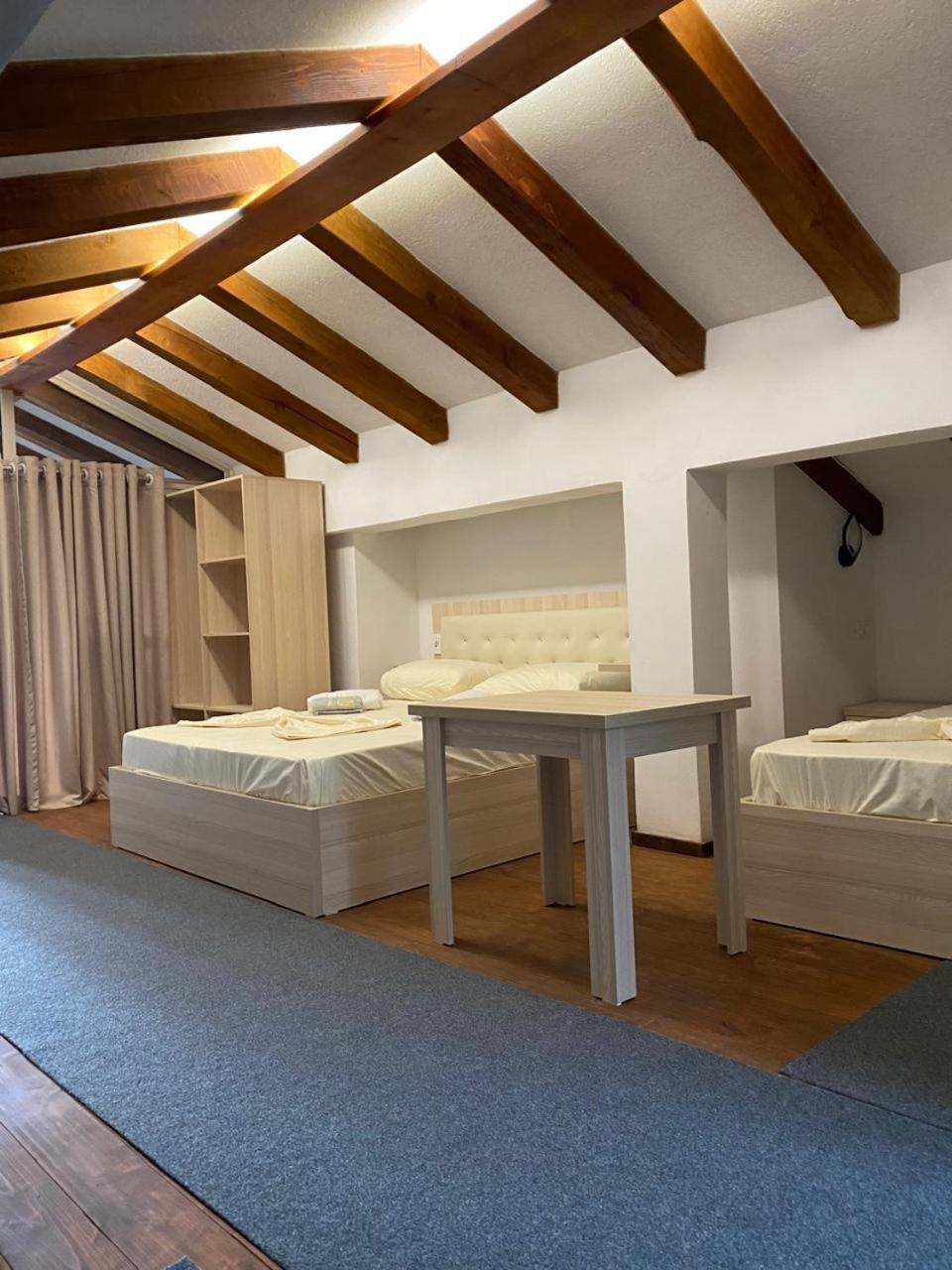 Casadolcecasa Hotell Shkodër Exteriör bild