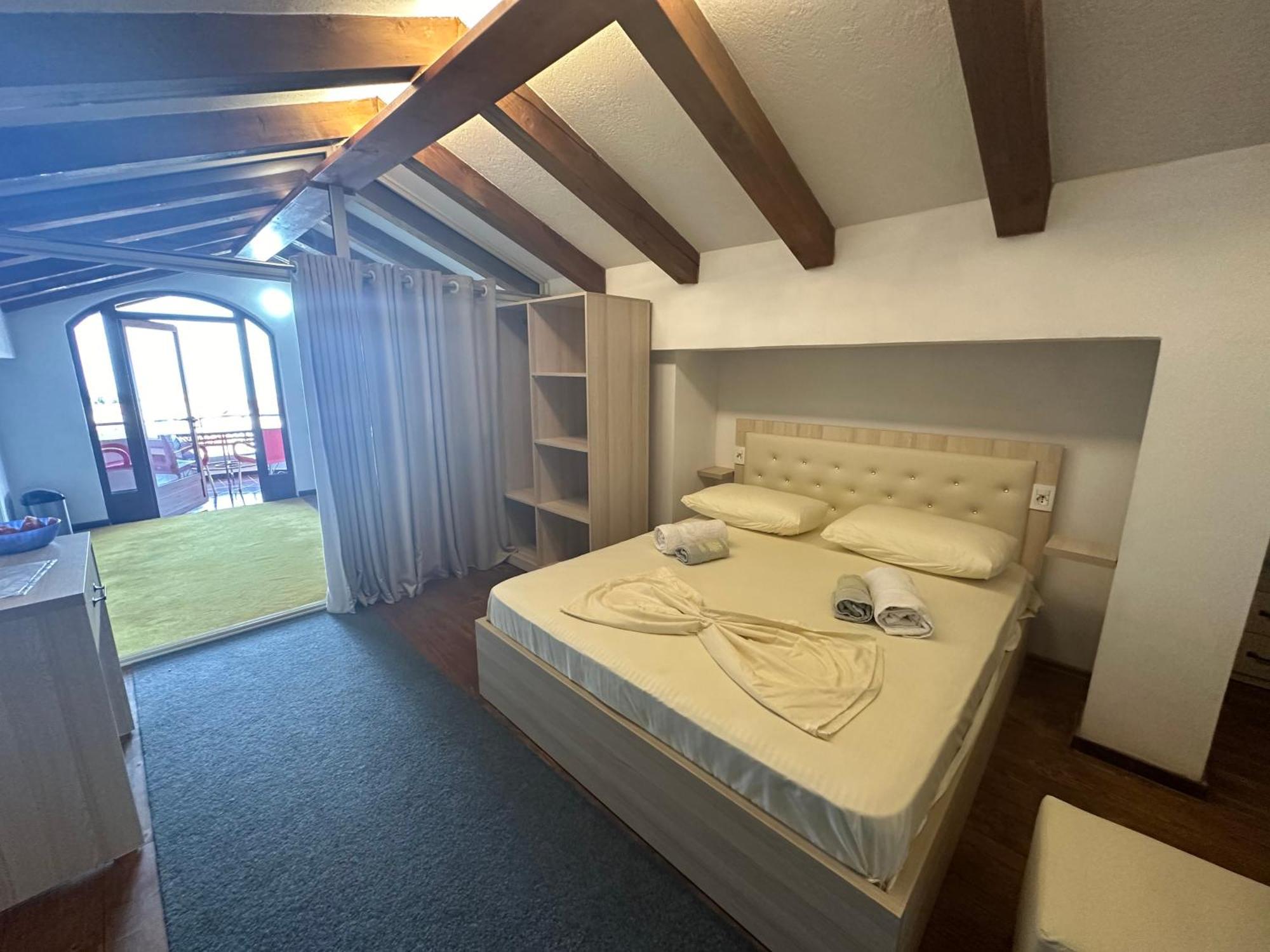 Casadolcecasa Hotell Shkodër Exteriör bild
